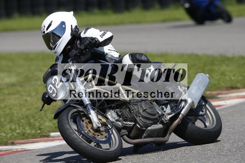 /Archiv-2024/29 12.06.2024 MOTO.CH Track Day ADR/Gruppe blau/92